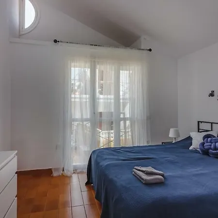 Duplex In The Center! Апартаменты *