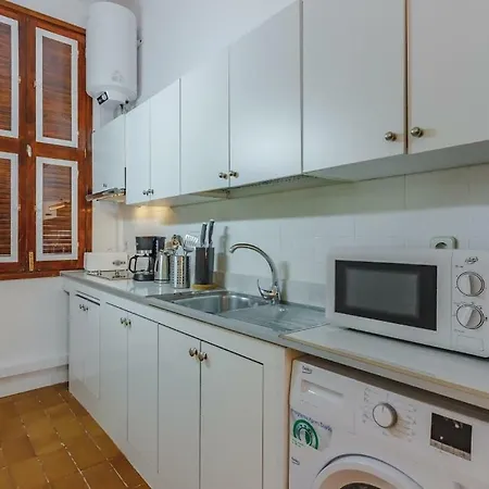 Апартаменты Duplex In The Center! *